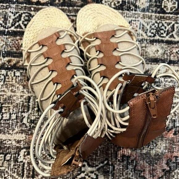Mia Annie Gladiator Sandals Lace Up Tan Brown Summer Shoes - Picture 2 of 7